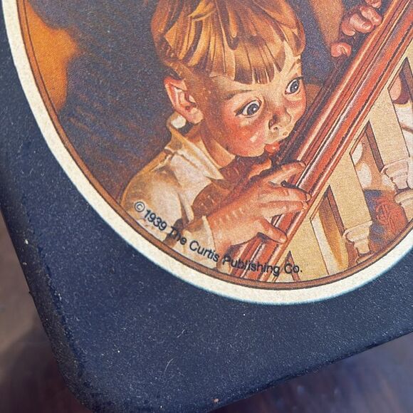 Vintage 1939 Saturday evening post Christmas tin - Picture 7 of 7